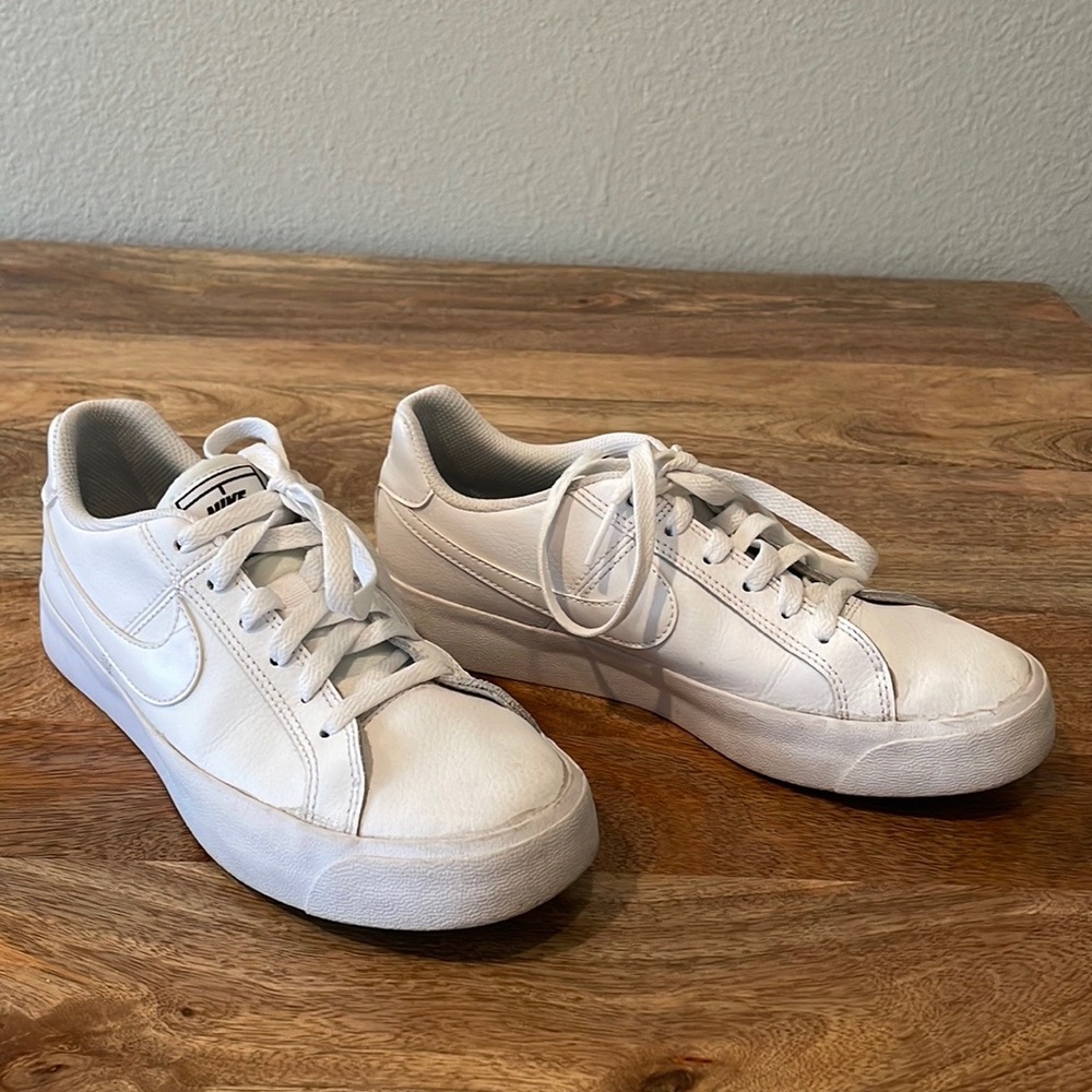 Nike Court Royale AC shoes